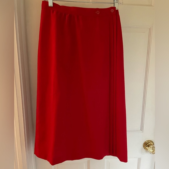 Vintage red wrap skirt size 16 - Picture 3 of 10